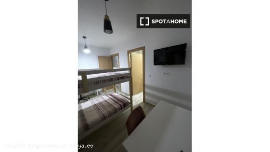 Habitación en piso compartido en Javalí Viejo - MURCIA