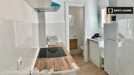 Apartamento de 2 dormitorios en alquiler en Bellas Vistas - MADRID