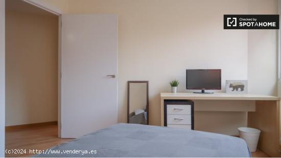 Alquiler de habitaciones en apartamento de 2 dormitorios en Opañel - MADRID