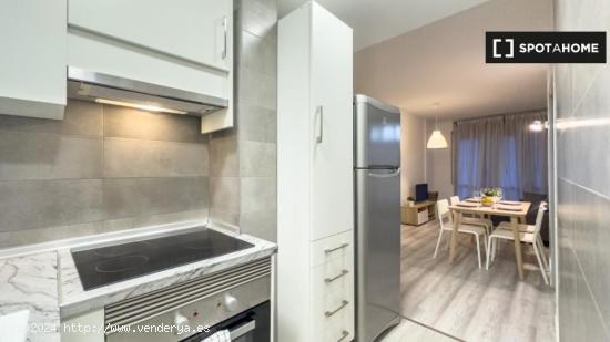 Apartamento entero de 3 habitaciones en Barcelona. - BARCELONA