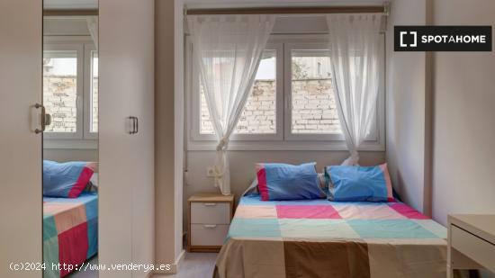 Habitación en piso compartido en Zaragoza - ZARAGOZA