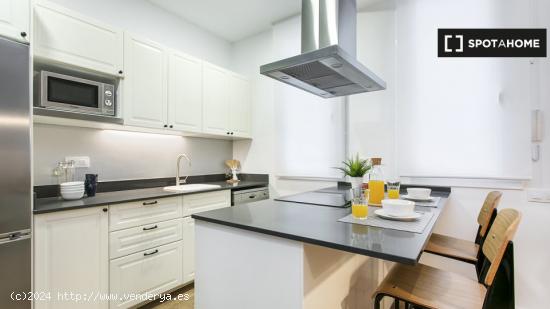 Apartamento de 2 dormitorios en alquiler en El Raval, Barcelona - BARCELONA