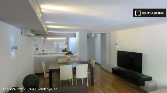 Apartamento entero de 2 dormitorios en Barcelona. - BARCELONA