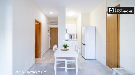 Se alquila piso de 2 habitaciones en L'Eixample, Valencia. - VALENCIA