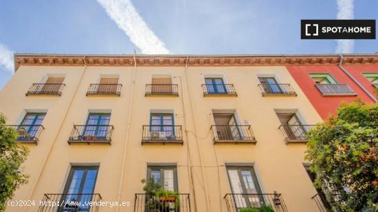 Piso moderno de 3 habitaciones en alquiler en Chamberí - MADRID