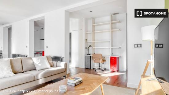 Apartamento de 2 dormitorios en alquiler en Madrid - MADRID