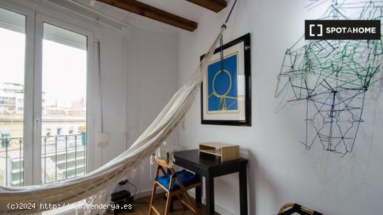 Apartamento entero de 2 dormitorios en Barcelona. - BARCELONA