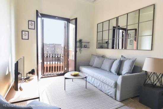  Apartamento de 2 dormitorios en alquiler en Ciutat Vella - BARCELONA 