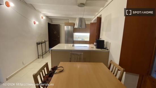 Apartamento entero de 3 habitaciones en Barcelona. - BARCELONA