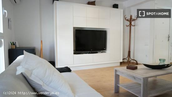 Apartamento entero de 1 dormitorio en València - VALENCIA