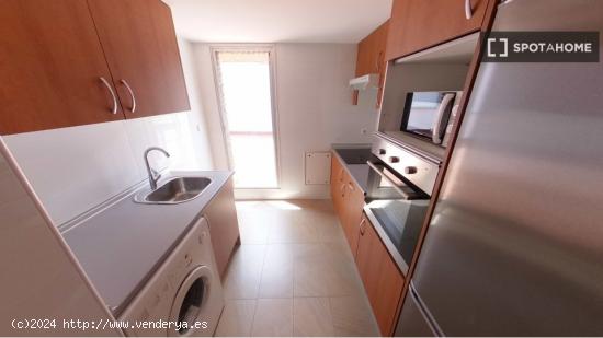 Apartamento de 2 habitaciones cerca del Parque del Retiro - MADRID