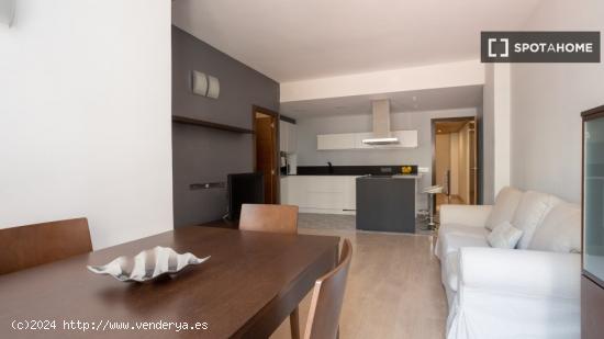 Apartamento entero de 2 dormitorios en Barcelona. - BARCELONA