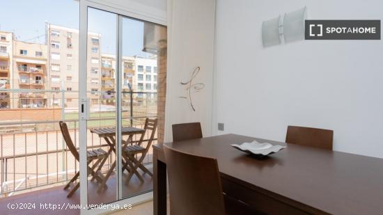 Apartamento entero de 2 dormitorios en Barcelona. - BARCELONA