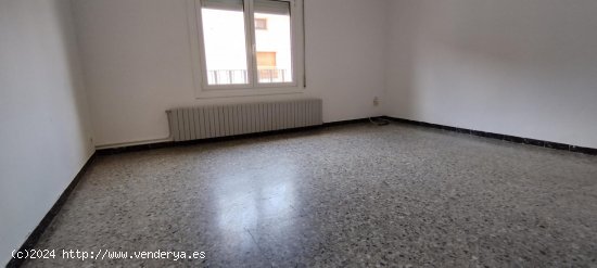 Unifamiliar adosada en venta  en Sant Hipòlit de Voltregà - Barcelona