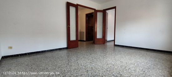 Unifamiliar adosada en venta  en Sant Hipòlit de Voltregà - Barcelona