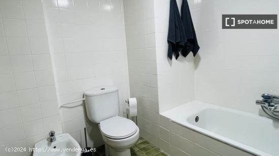 Piso en alquiler de 4 habitaciones en Torrent - VALENCIA