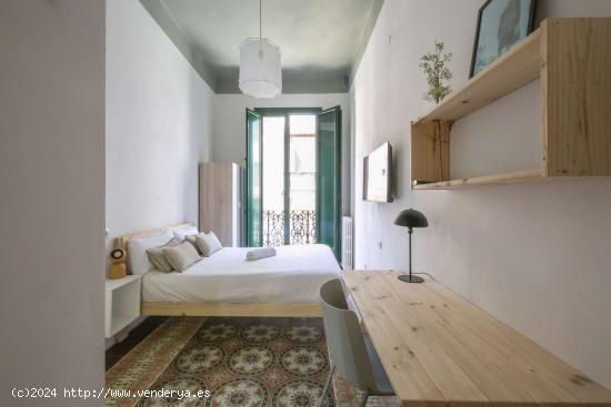  Se alquila habitación en piso compartido en Gracia. - BARCELONA 