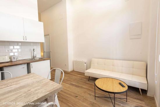  Apartamento de 1 dormitorio en alquiler en Vista Alegre, Madrid - MADRID 