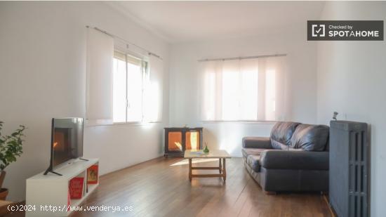 Apartamento de 2 dormitorios en alquiler en Madrid - MADRID