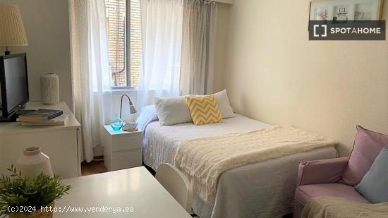 Apartamento Estudio en el Prestigioso Barrio de Salamanca en Madrid - MADRID