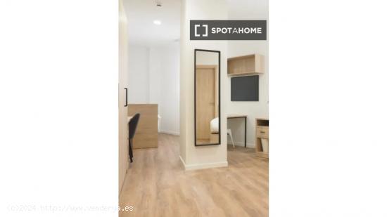 Se alquila habitación compartida en residencia en Bilbao - VIZCAYA