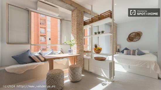 Piso en alquiler de 3 habitaciones en El Cabanyal, Valencia - VALENCIA