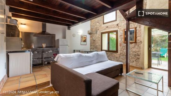 Apartamento entero de 2 dormitorios en Barcelona. - BARCELONA