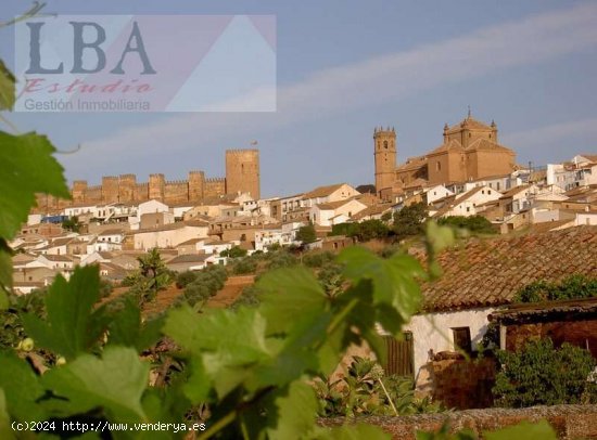 CASA CON PISCINA CERCA DEL LA LOCALIDAD. (PRECIO NEGOCIABLE) - Baños de la Encina