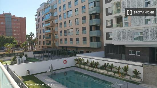 Apartamento completo de 3 dormitorios en Málaga - MALAGA