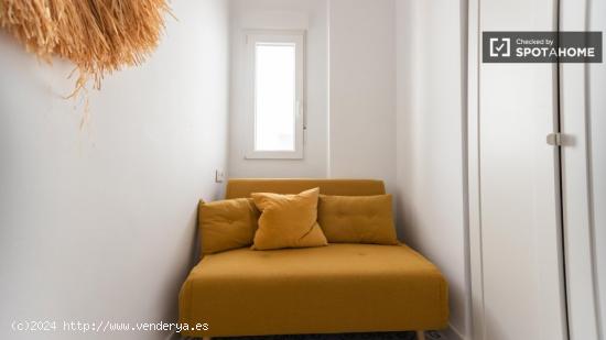 Apartamento de 2 dormitorios en alquiler en Valencia - VALENCIA