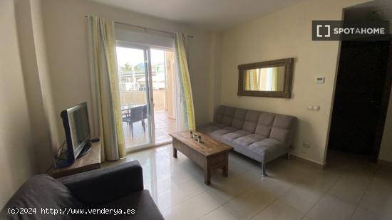 Apartamento completo de 2 dormitorios en Denia - ALICANTE