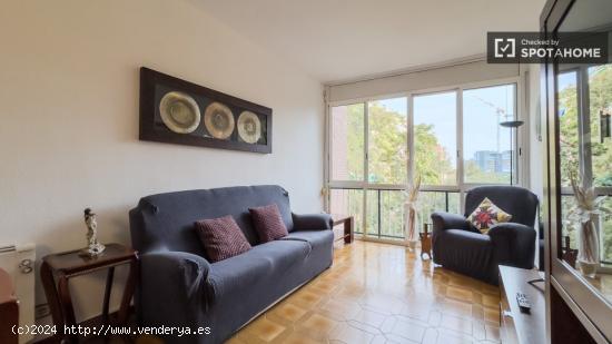 Piso de 3 habitaciones en Barcelona - BARCELONA