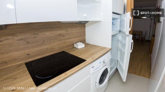 Piso entero de 3 habitaciones en Santiago de Compostela - A CORUÑA