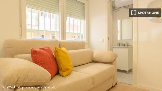 Apartamento tipo estudio en alquiler en Quintana - MADRID