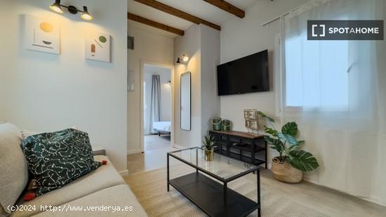 Apartamento de 2 dormitorios en alquiler en Sant Antoni - BARCELONA