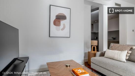 Apartamento de 2 dormitorios en alquiler en Madrid - MADRID