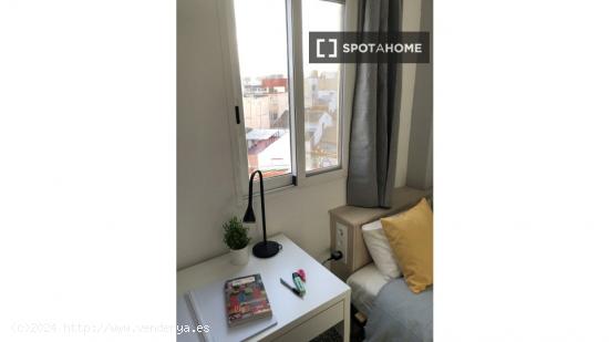 Habitación en piso compartido en Burjassot - VALENCIA