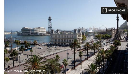 Impresionante apartamento de 3 dormitorios con vistas al puerto de Barcelona - BARCELONA