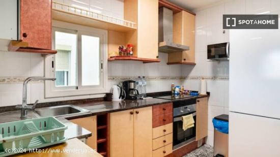 Apartamento entero de 2 dormitorios en Sant Adrià de Besòs - BARCELONA