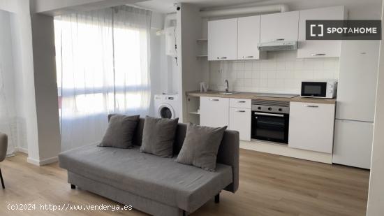 Apartamento de 2 habitaciones en alquiler en València - VALENCIA