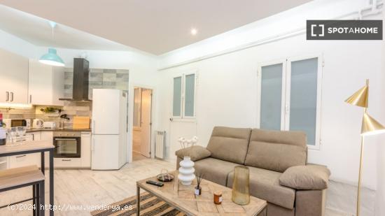 Apartamento de 2 dormitorios en alquiler en Madrid - MADRID