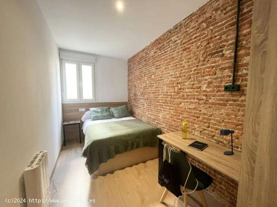  Se alquila habitación en un Coliving en Vallecas - MADRID 