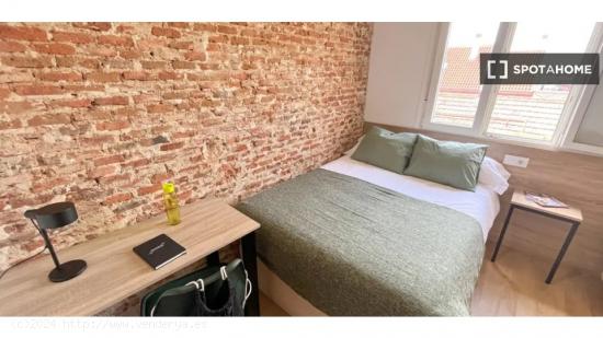 Se alquila habitación en un Coliving en Vallecas - MADRID