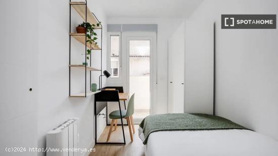 Habitación con balcón en alquiler en Coliving en Puerta Del Ángel - MADRID