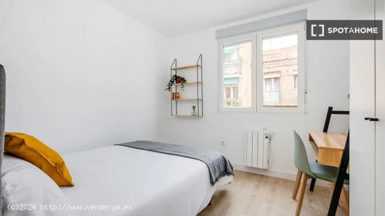 Se alquila habitación en un Coliving en Puerta Del Ángel - MADRID