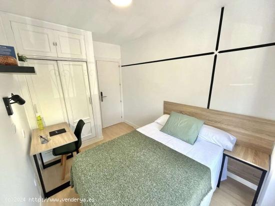  Habitación con balcón en alquiler en Coliving en Carabanchel - MADRID 