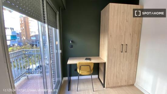 Se alquila habitación en un Coliving en Carabanchel - MADRID