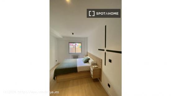 Se alquila habitación en un Coliving en Carabanchel - MADRID