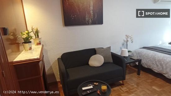 Habitación en piso compartido en Zaragoza - ZARAGOZA