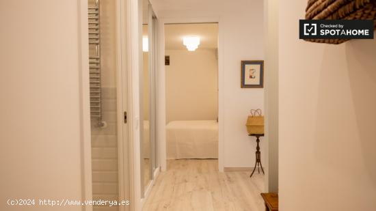 Amplio apartamento de 1 dormitorio en alquiler en Lavapiés, Madrid - MADRID